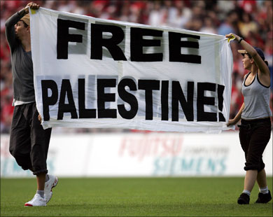 Free Palestine - Anti-Apartheid-Aktion in Basel 1