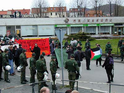Palisoli-Demo am 14. April 2001 Palisoli-Demo am 14. April 2001